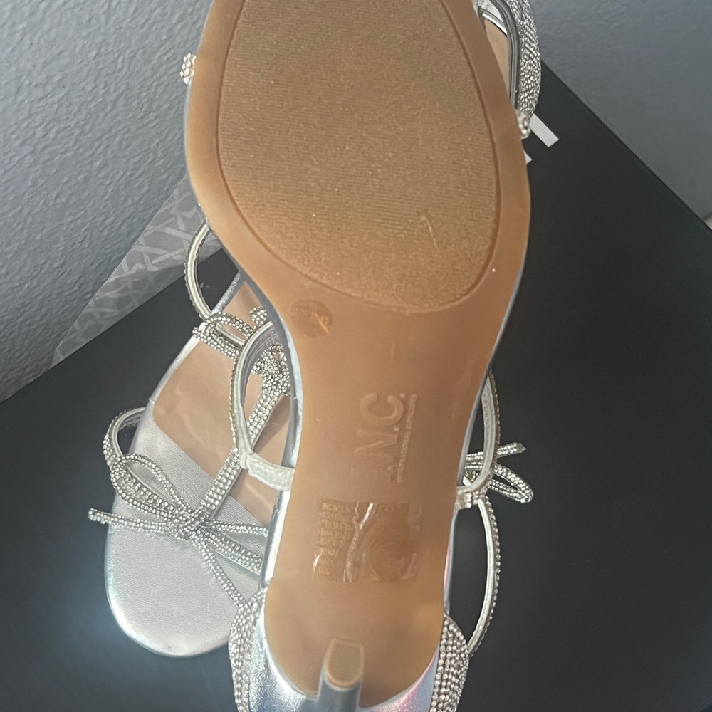 INC Women's Nolino Beaded Bow T-Strap Dress Sandals - Picture 2 of 6
